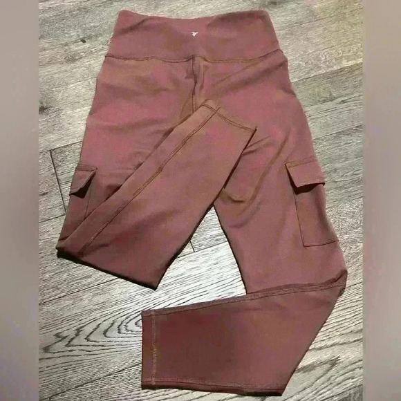 Old Navy Terracotta Cargo Active Leggings Size Small - Picture 4 of 4